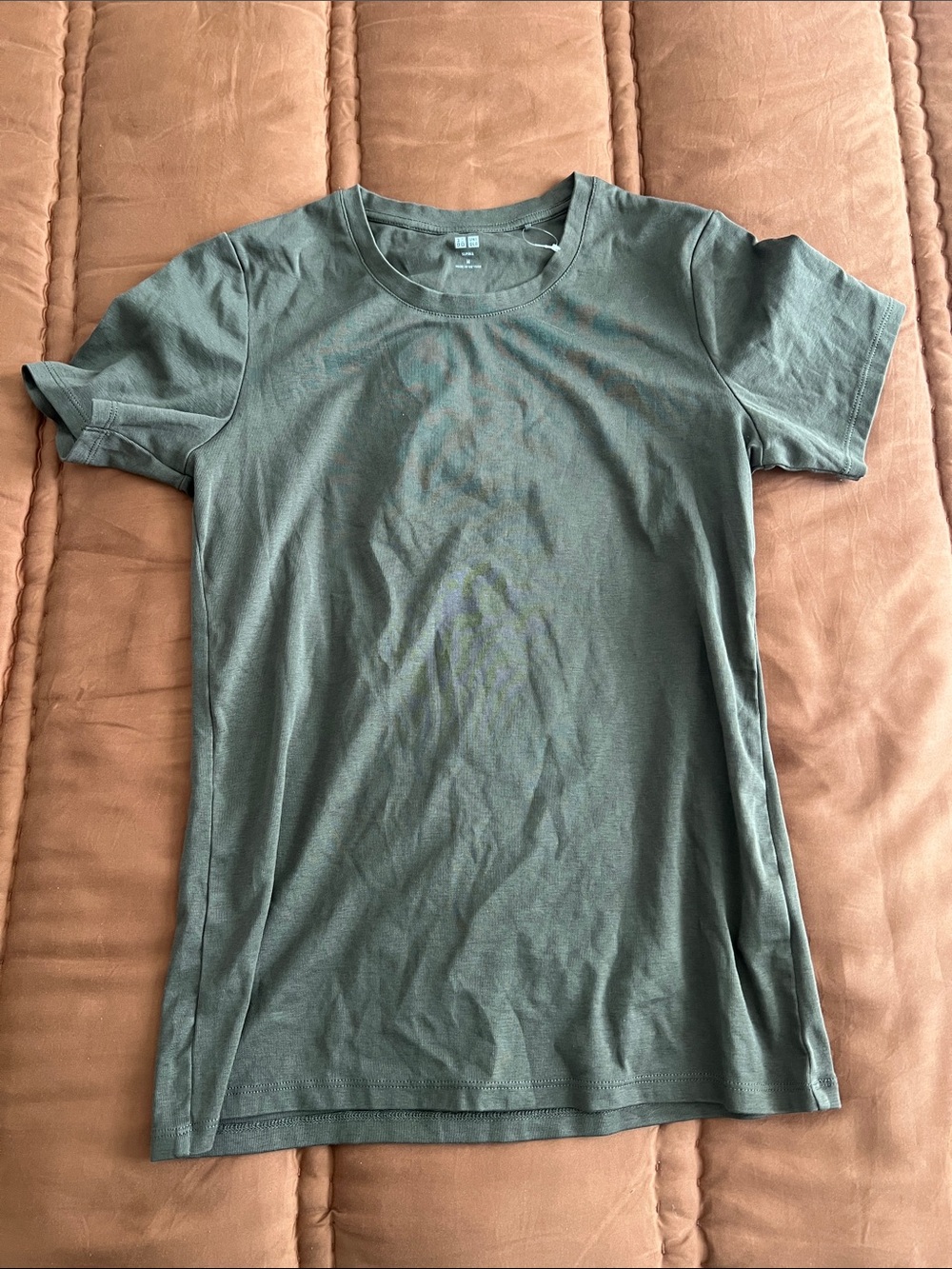 Uniqlo Olive Green Crew Neck Short Sleeve Tee